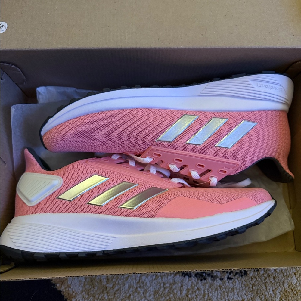 Adidas Kids Sneakers in Pink and White sz6